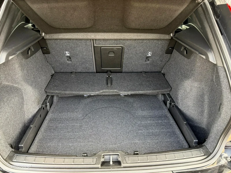 Volvo XC 40 12
