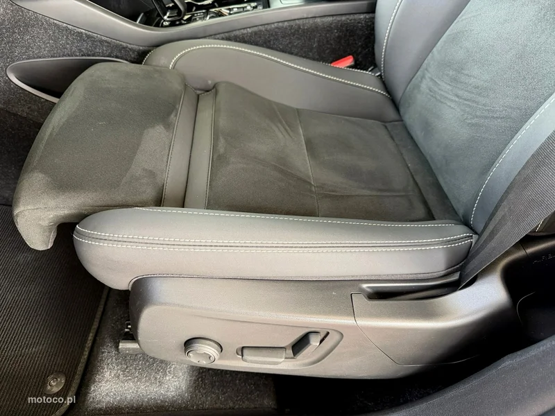 Volvo XC 40 30