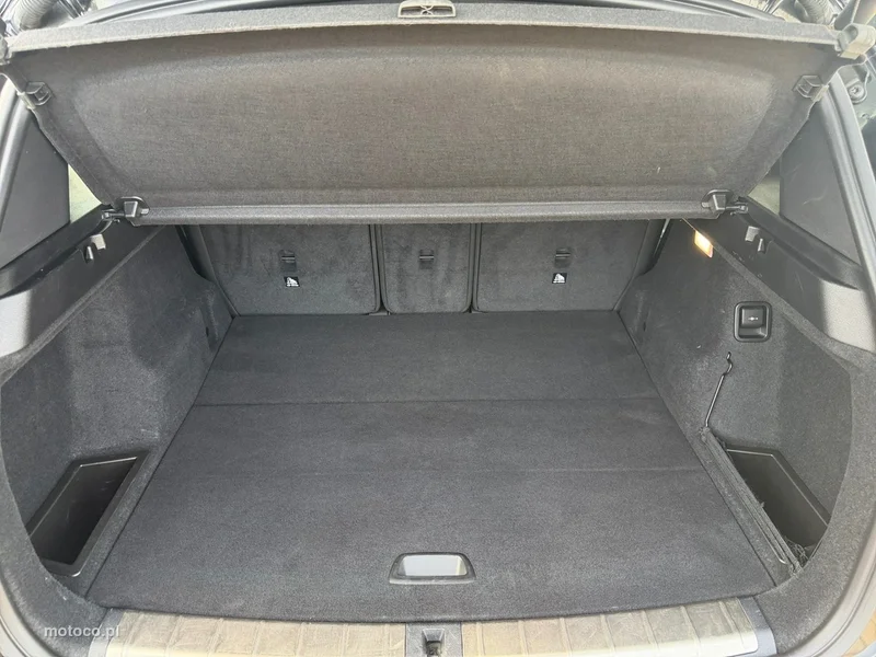 BMW X1 U11 11