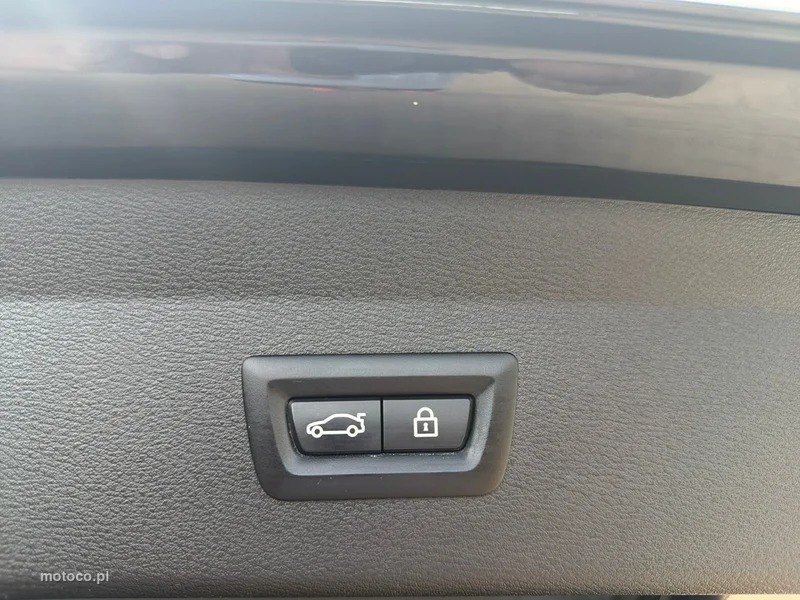 BMW X1 U11 12