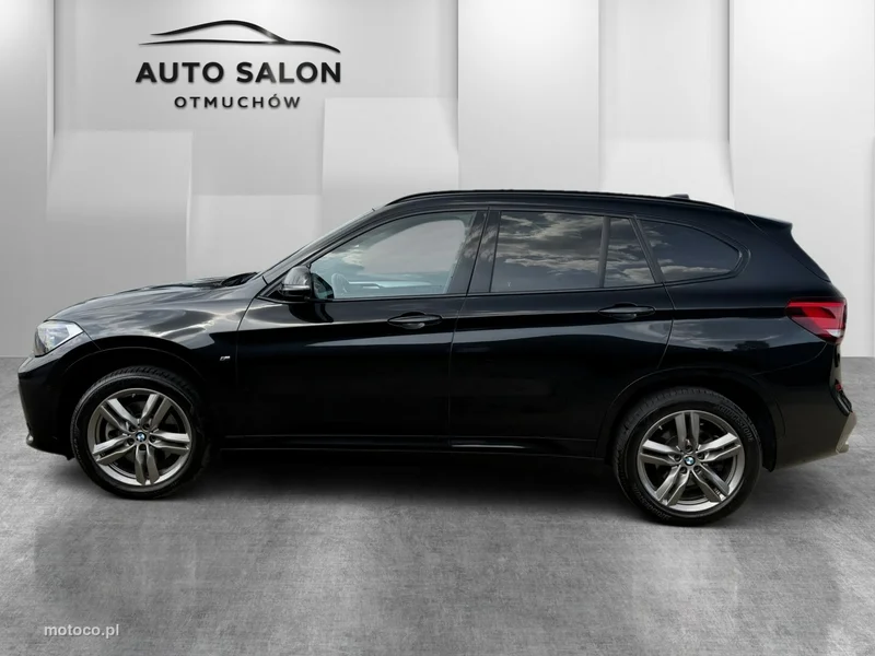 BMW X1 U11 8