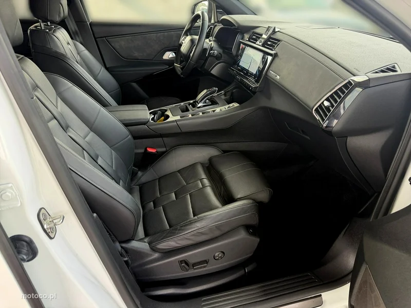 DS Automobiles DS 7 Crossback 24