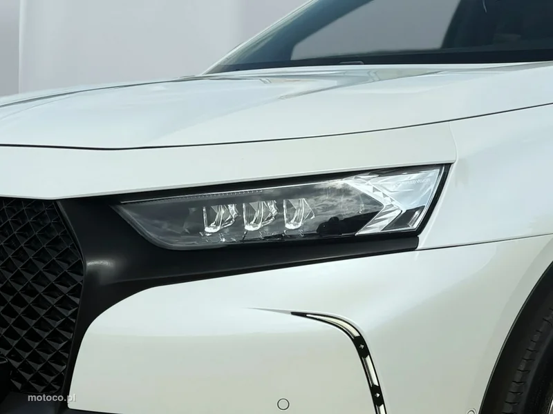 DS Automobiles DS 7 Crossback 9