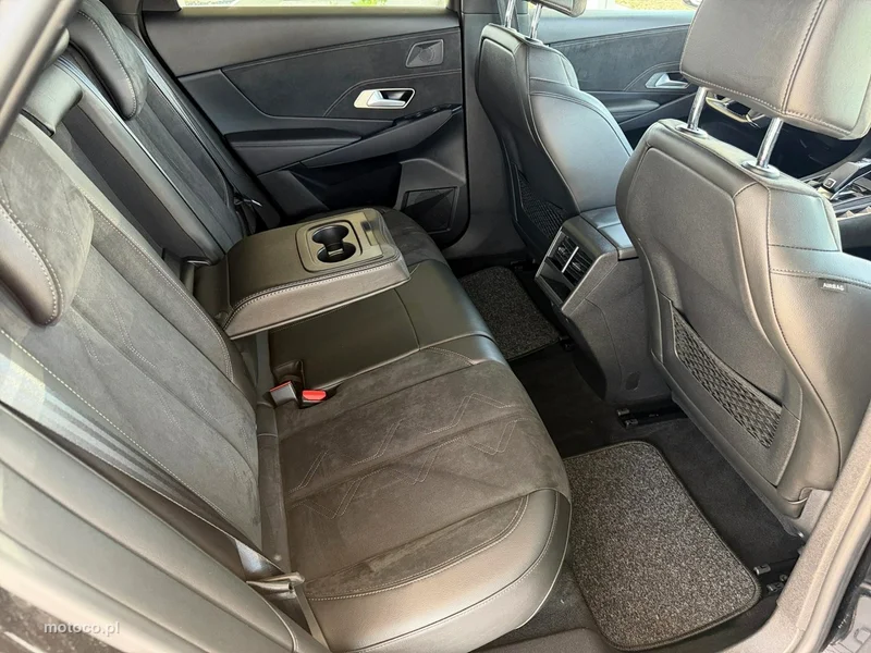 DS Automobiles DS 7 Crossback 26