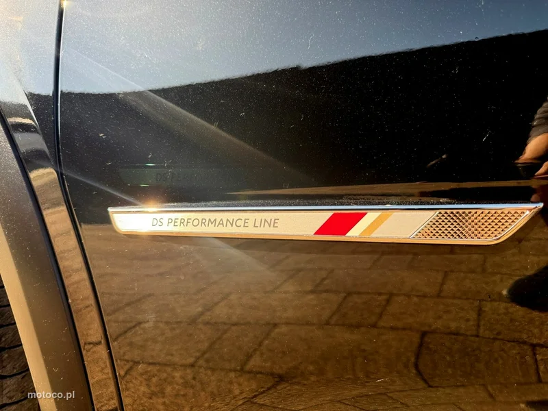DS Automobiles DS 7 Crossback 10