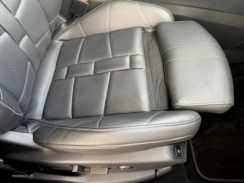 DS Automobiles DS 7 Crossback 24