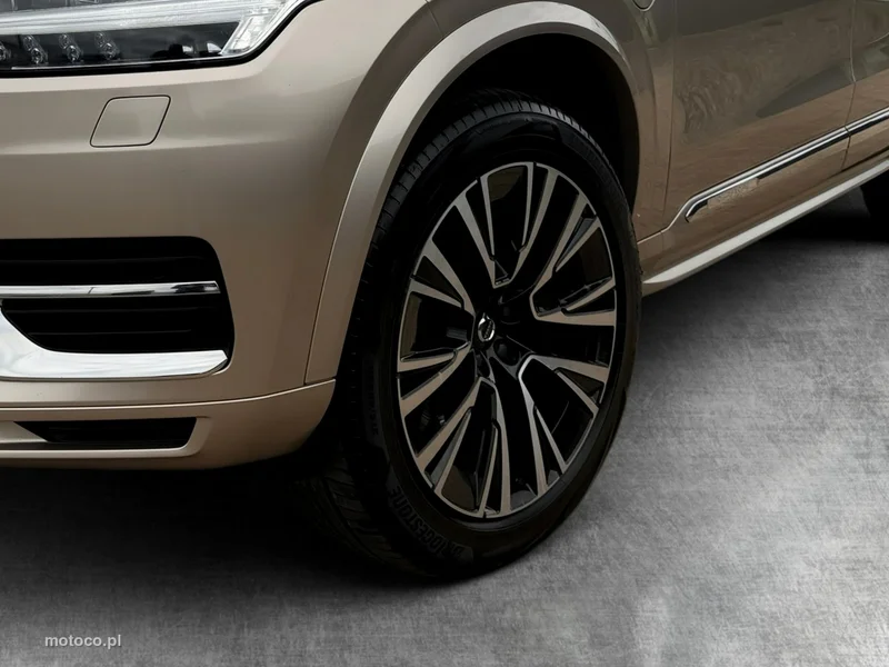 Volvo XC 90 10