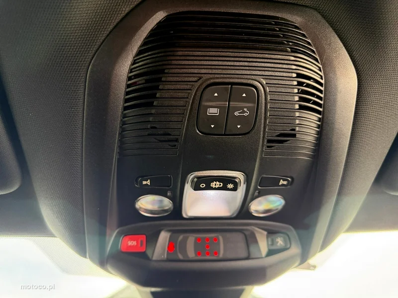 Peugeot 5008 24