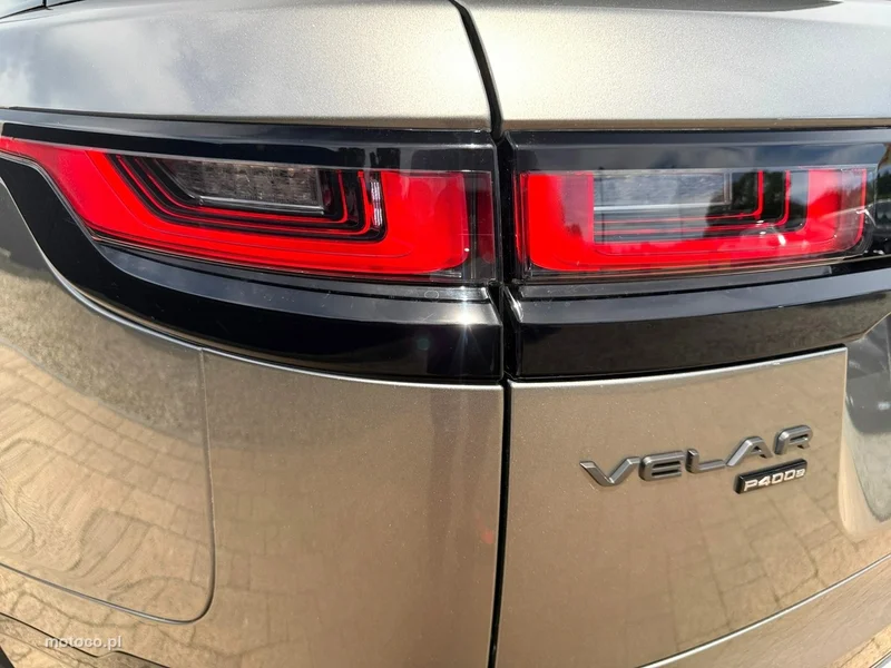 Land Rover Range Rover Velar 14