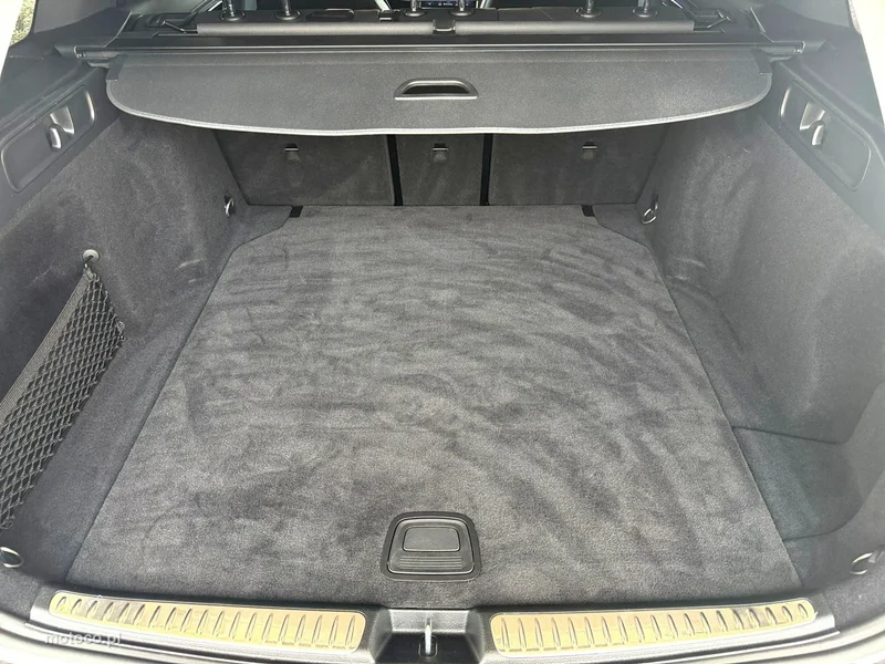 Mercedes-Benz Klasa C W206 C 220 12