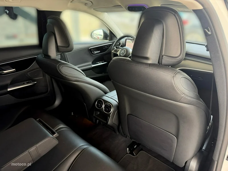 Mercedes-Benz Klasa C W206 C 220 26