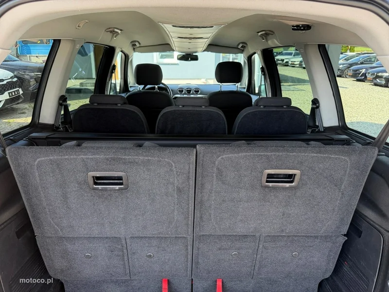 Ford Galaxy II 12