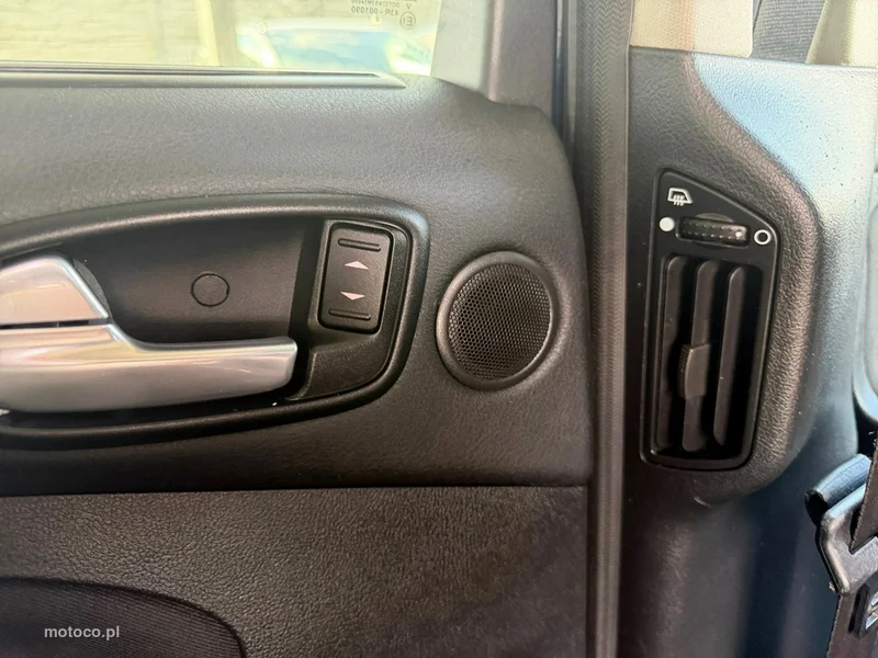 Ford Galaxy II 29