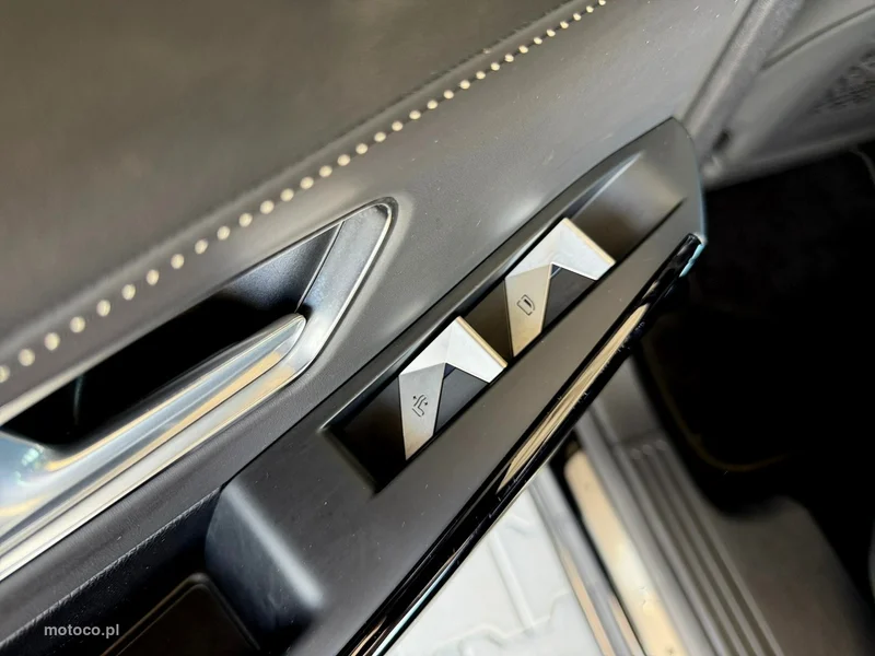 DS Automobiles DS 7 Crossback 29