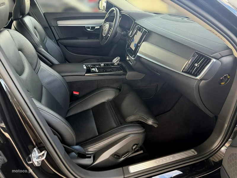 Volvo V90 21