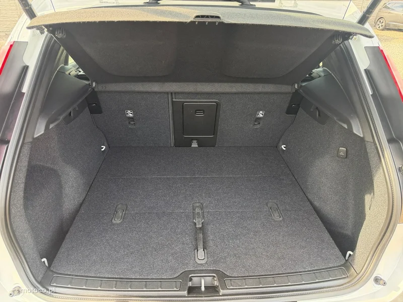 Volvo XC 40 12