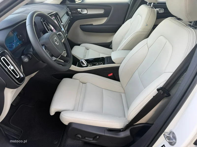 Volvo XC 40 15