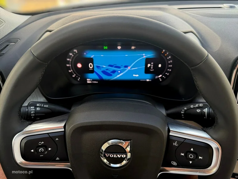 Volvo XC 40 18