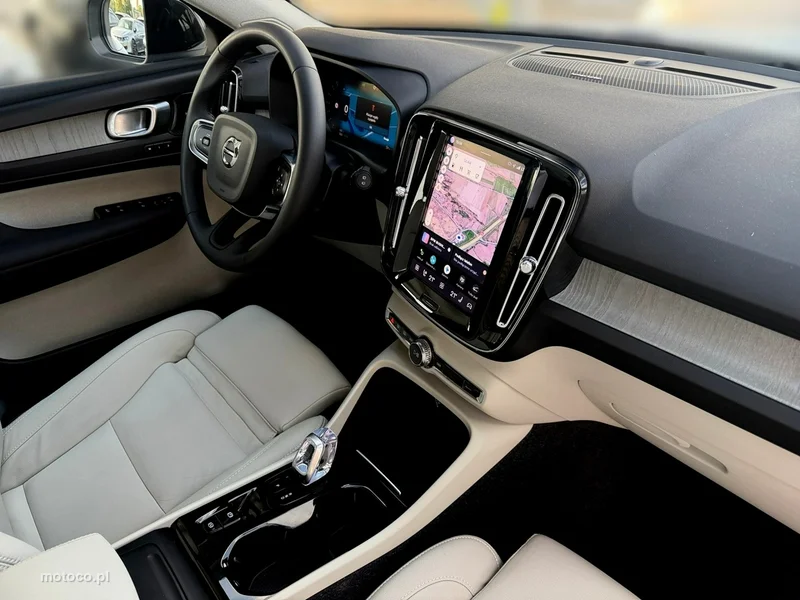 Volvo XC 40 23