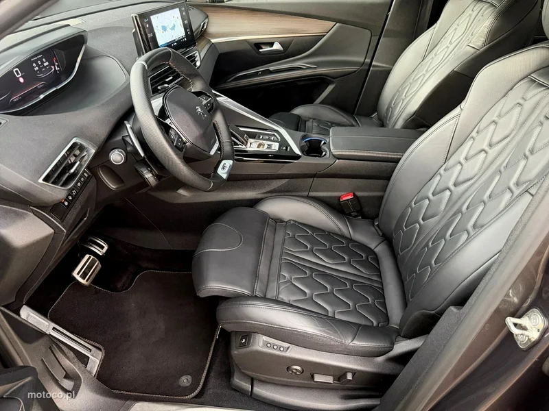 Peugeot 5008 16