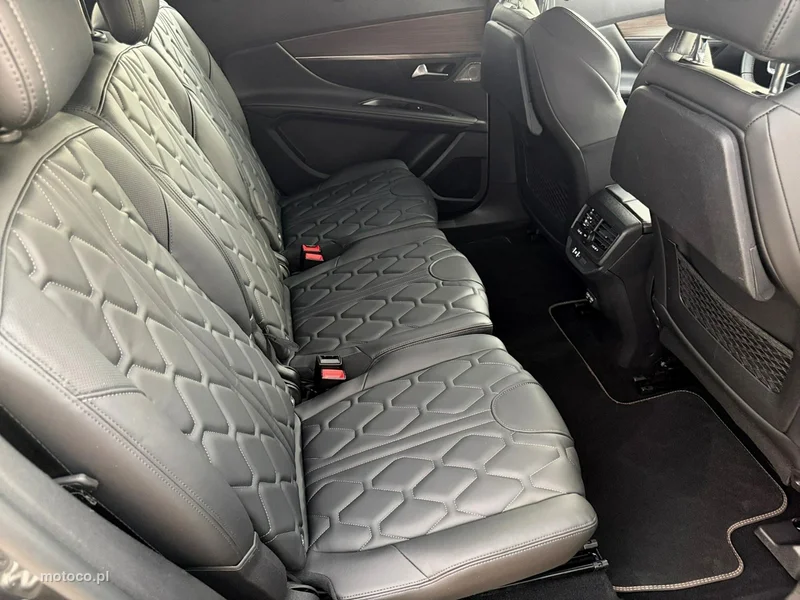 Peugeot 5008 28