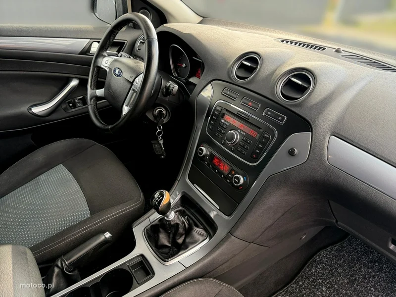 Ford Mondeo V 21