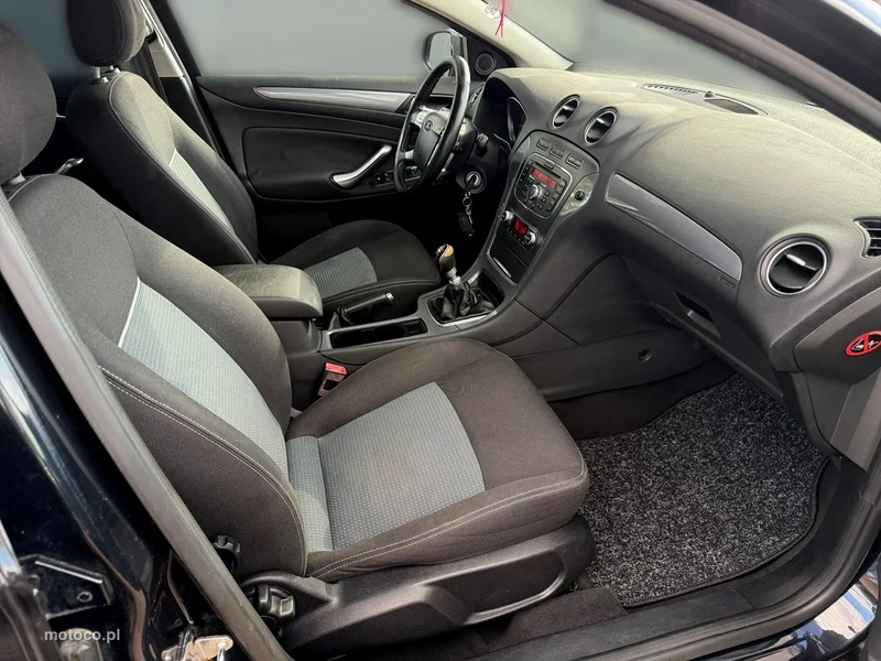 Ford Mondeo V 22