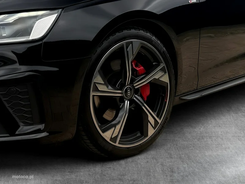 Audi A4 B9 10