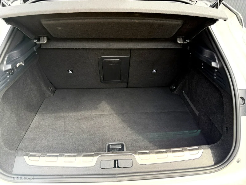 DS Automobiles DS 4 12