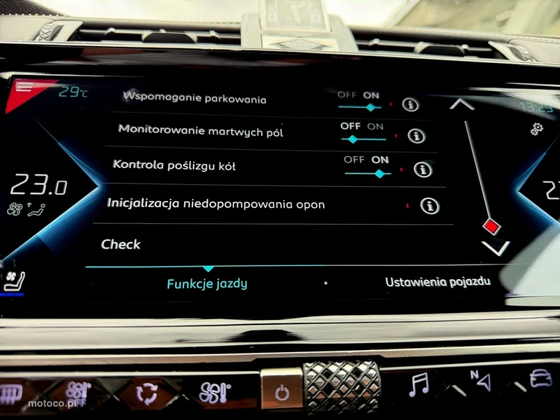 DS Automobiles DS 7 Crossback 36