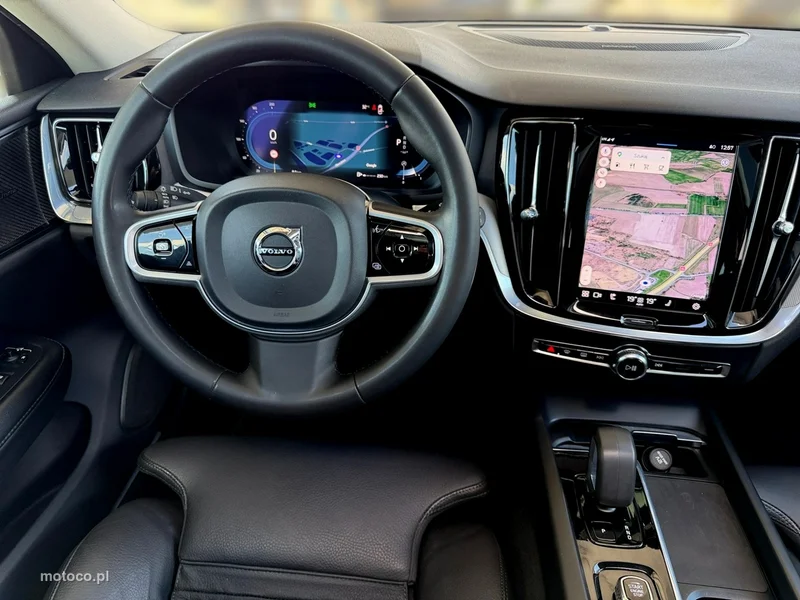 Volvo V60 Cross Country 18