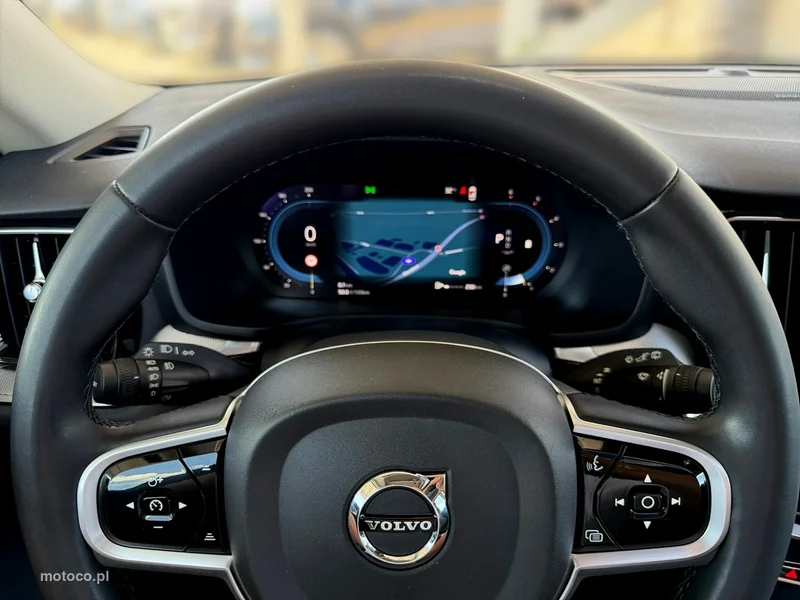 Volvo V60 Cross Country 19