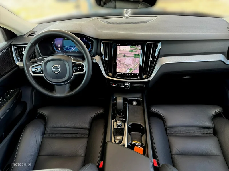 Volvo V60 Cross Country 22