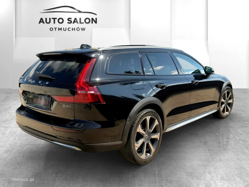 Volvo V60 Cross Country 5