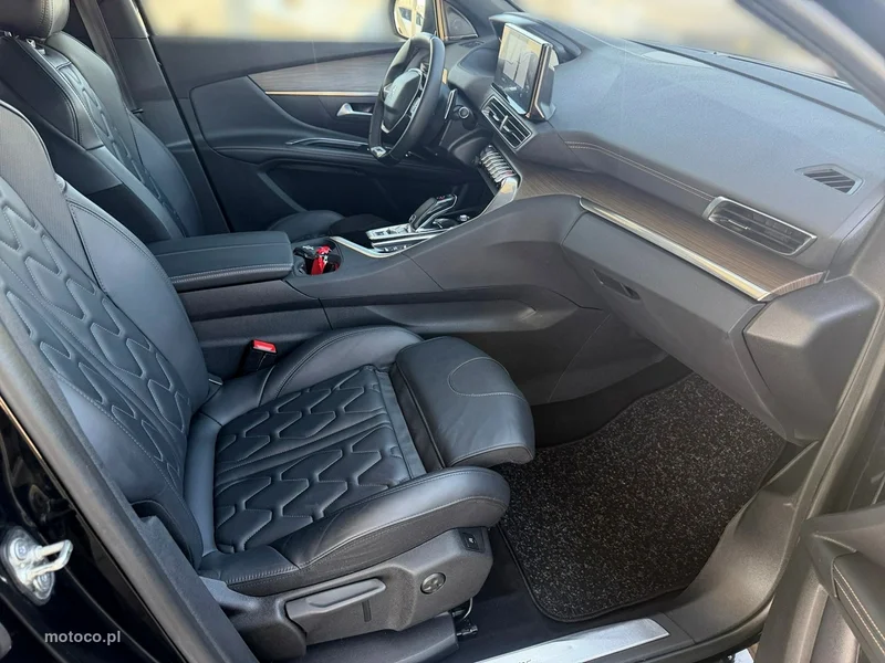 Peugeot 5008 22