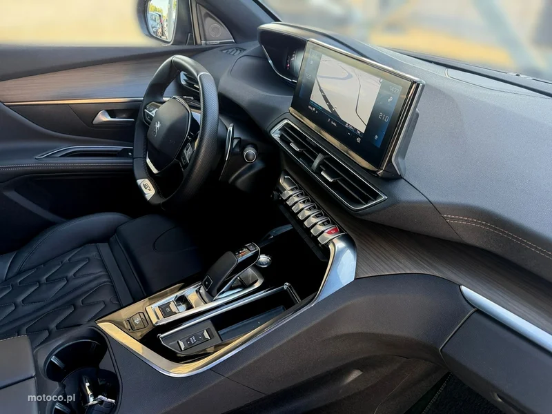 Peugeot 5008 21