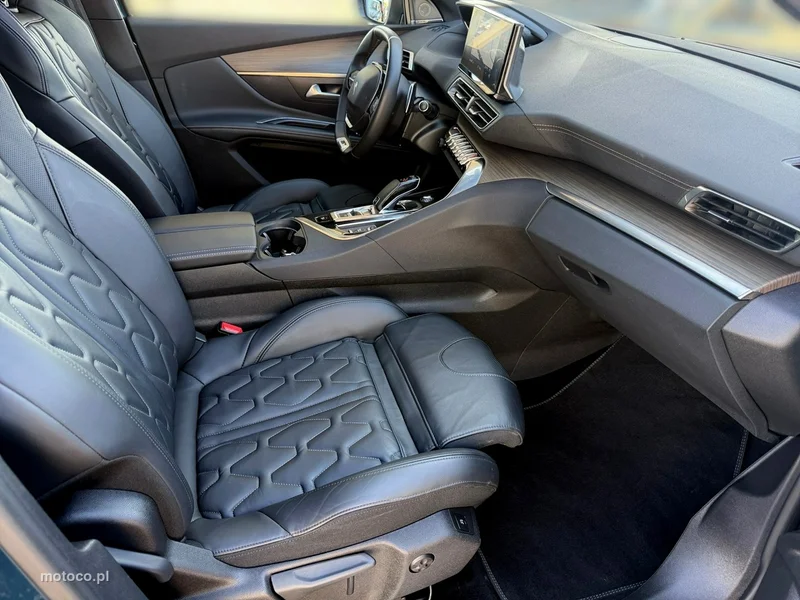Peugeot 5008 22
