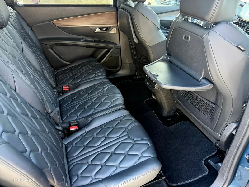 Peugeot 5008 25