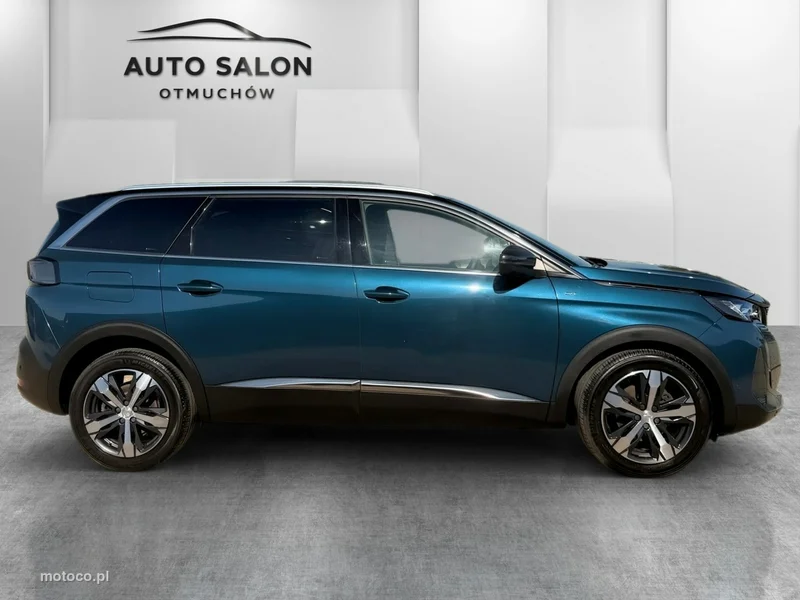 Peugeot 5008 4