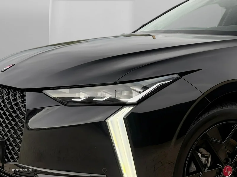 DS Automobiles DS 4 9