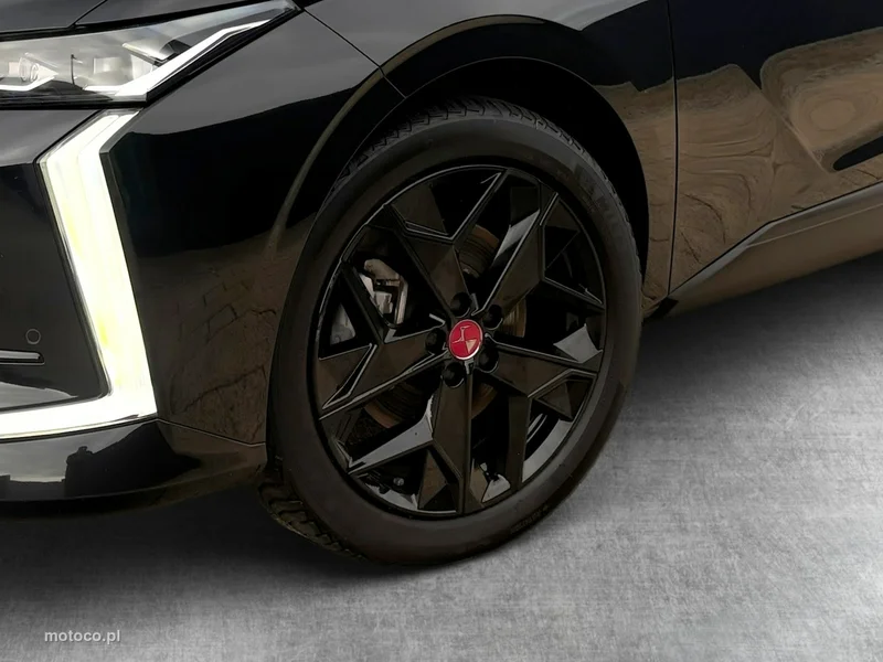 DS Automobiles DS 4 10