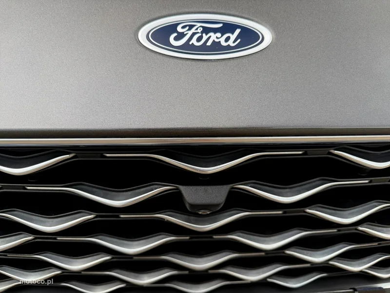 Ford Kuga III 11