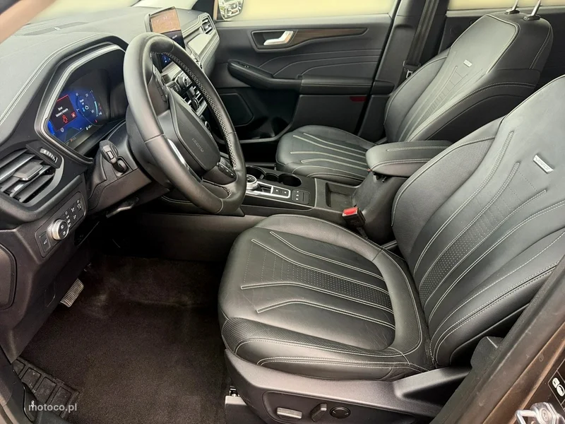 Ford Kuga III 16