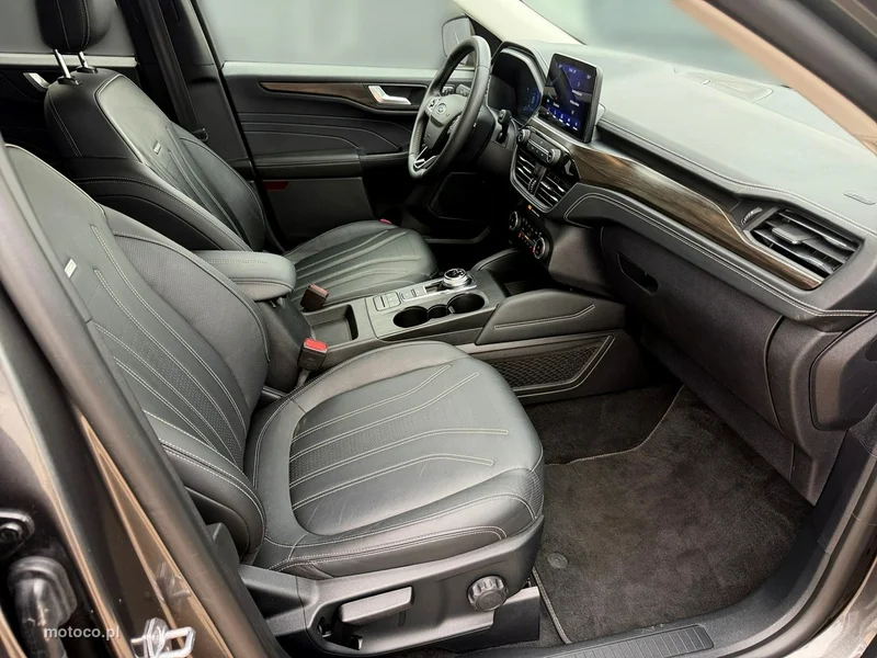 Ford Kuga III 24