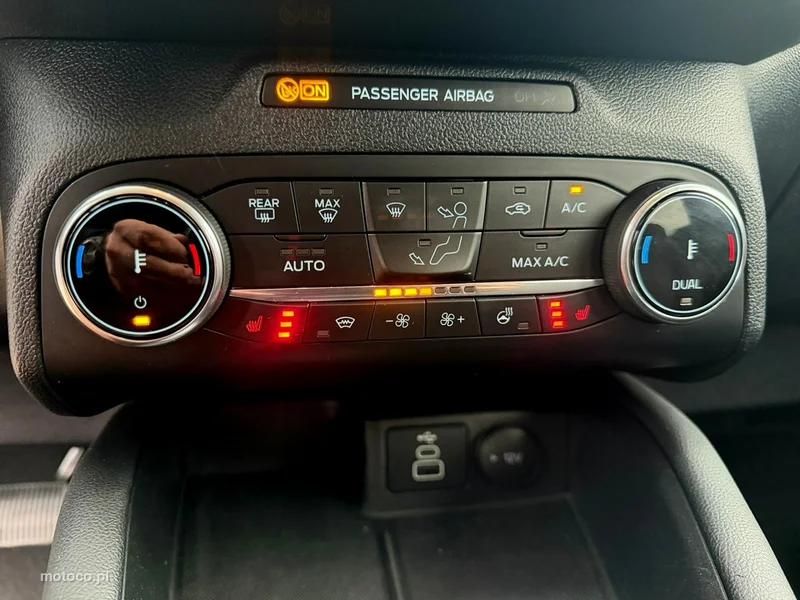 Ford Kuga III 26