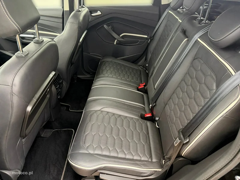 Ford Kuga II 23