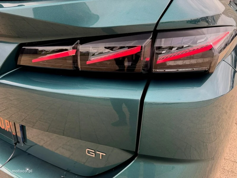 Peugeot 308 13