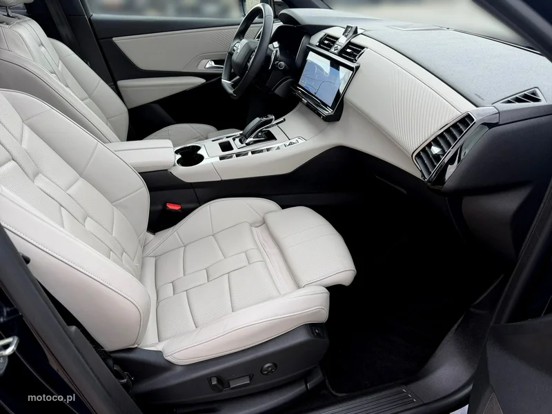 DS Automobiles DS 7 Crossback 24