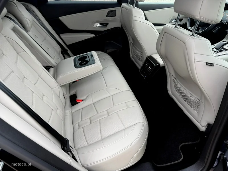 DS Automobiles DS 7 Crossback 30