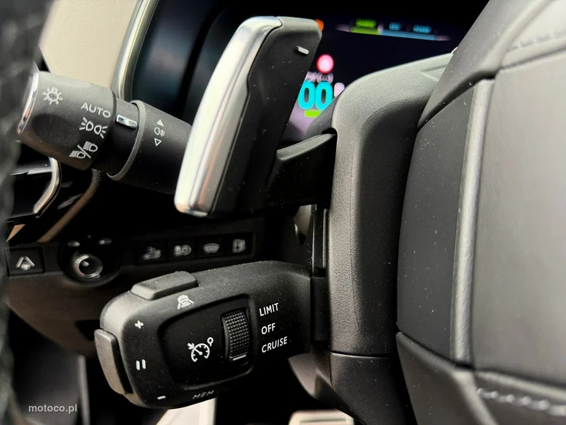 DS Automobiles DS 7 Crossback 32
